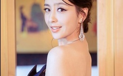 少妇老师寂寞高潮免费A片